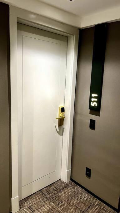 Apartamento Gm 511 - Flat Em De Luxo Com Limpeza Diaria *